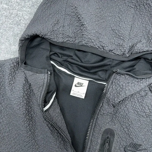 Nike Jacket Mens M Gray Black Sportswear‎ Tech Essentials Lined Woven Hoodie